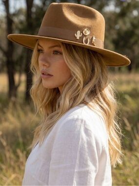 Wide-Brim Cream Fedora Hat - O/S (fits most)